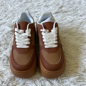 ASOS DESIGN Dion chunky skater sneakers in tan size 5
